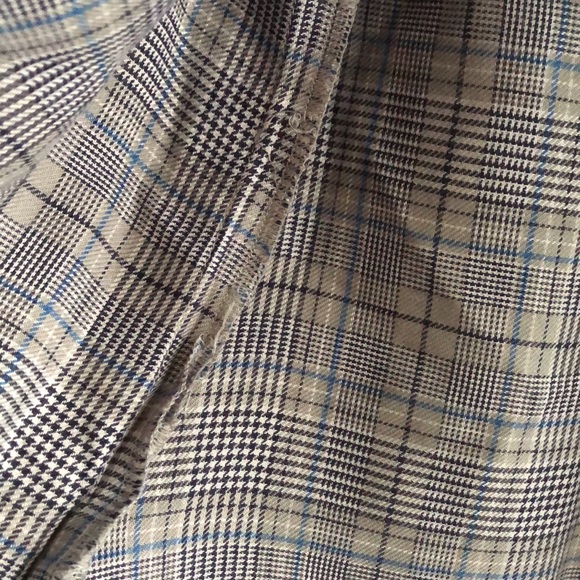 💙Treasure&Bond Tailored button down shoulder ruffle plaid cuff sleeved blouse. - Picture 4 of 12